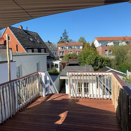 Fischerhaus Von 1680 Travemuende * Любек